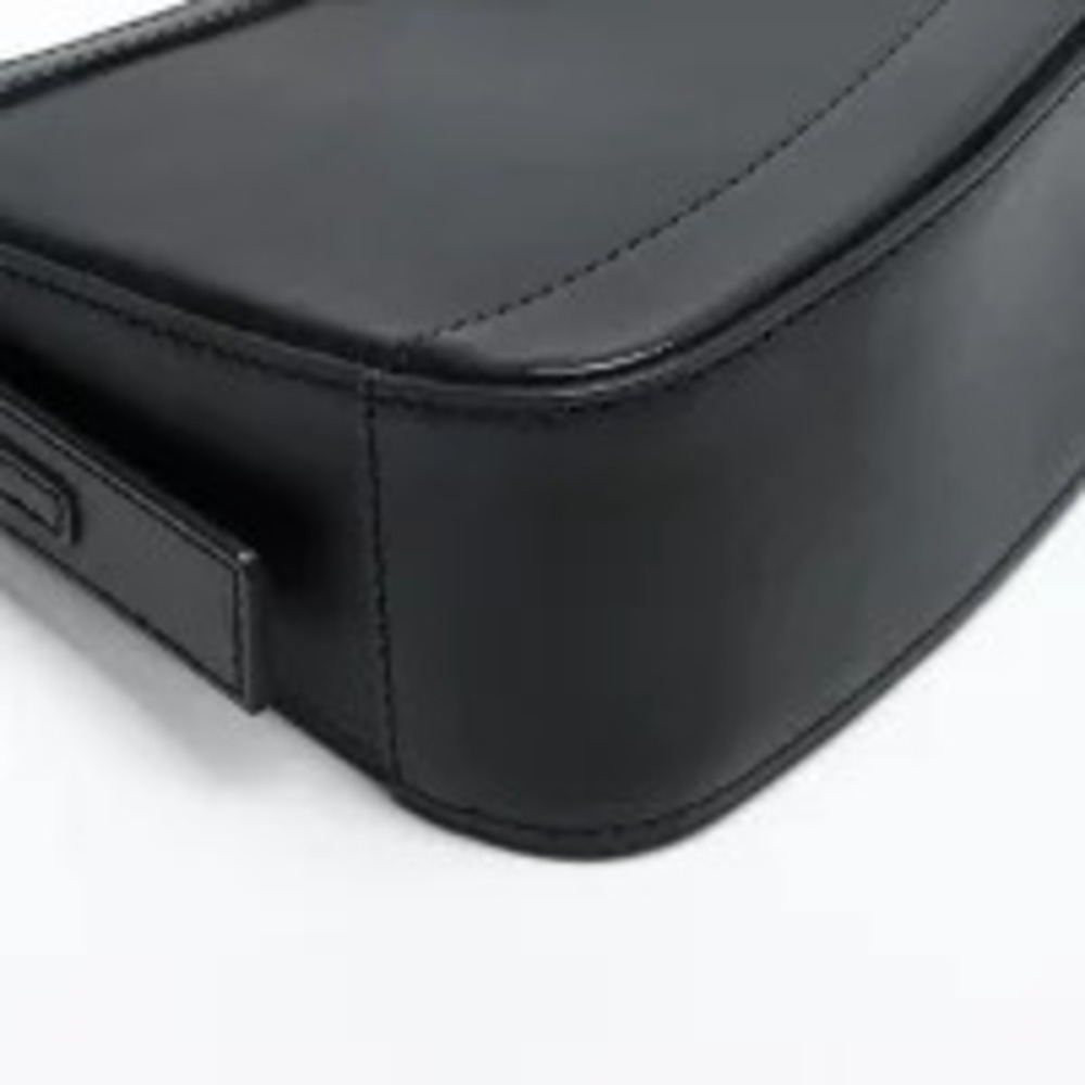 Burberry Leather One Shoulder Hobo Bag Black - Picture 6 of 13